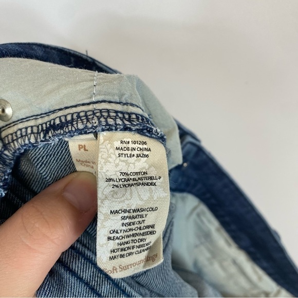 Soft Surroundings Cropped Ankle Stretch Denim Blue Jeans - Picture 9 of 9